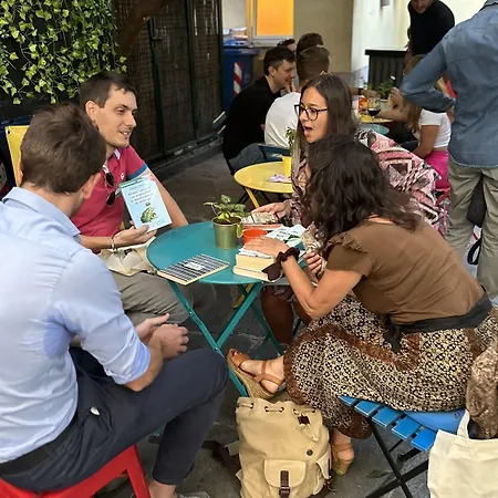 Ostello Bello Lake Como * קומו