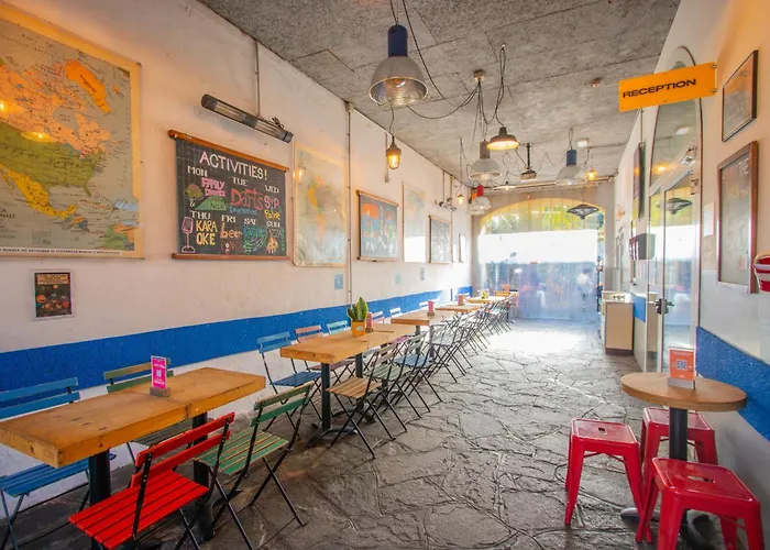 אכסניה Ostello Bello Lake Como *